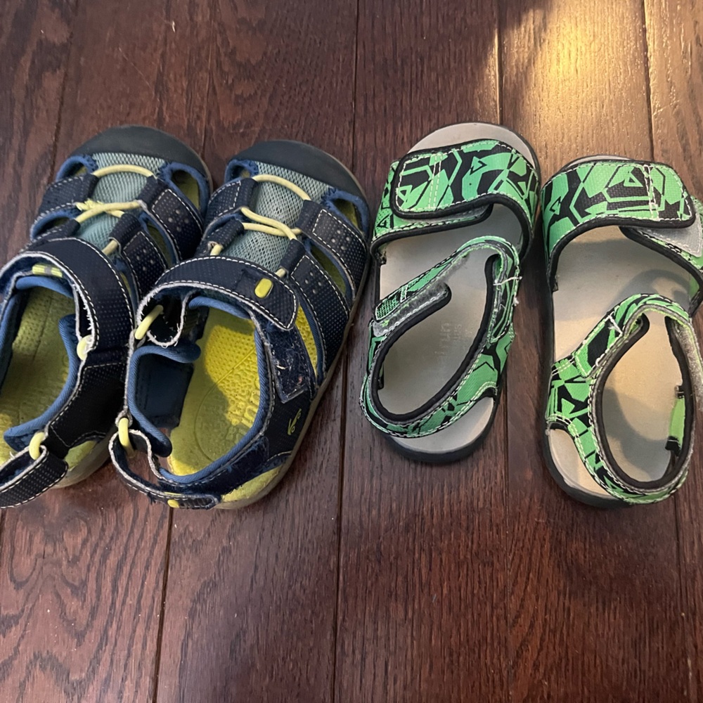 Boys summer sandals size 8 and 9